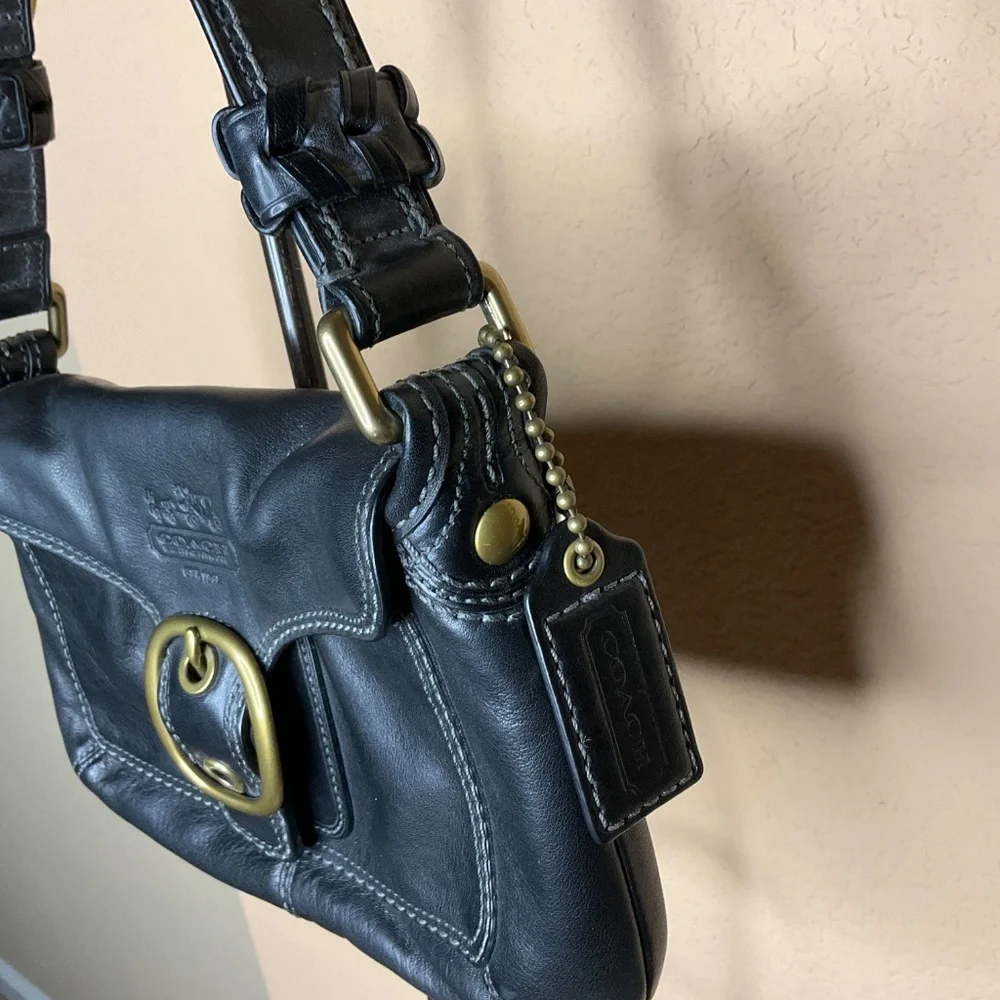 Coach Soho Black Leather Flap Shoulder Bag Brass Buckle Turnlock - Picture 3 of 14